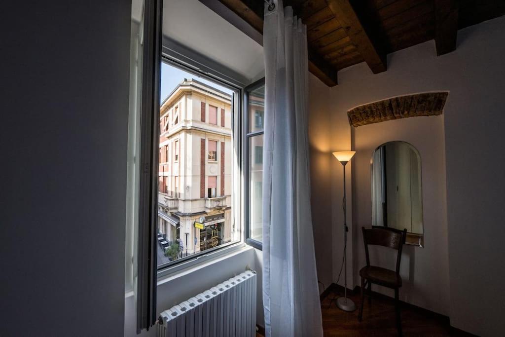 Wonderful Two Floors Apartment Milano Exterior foto