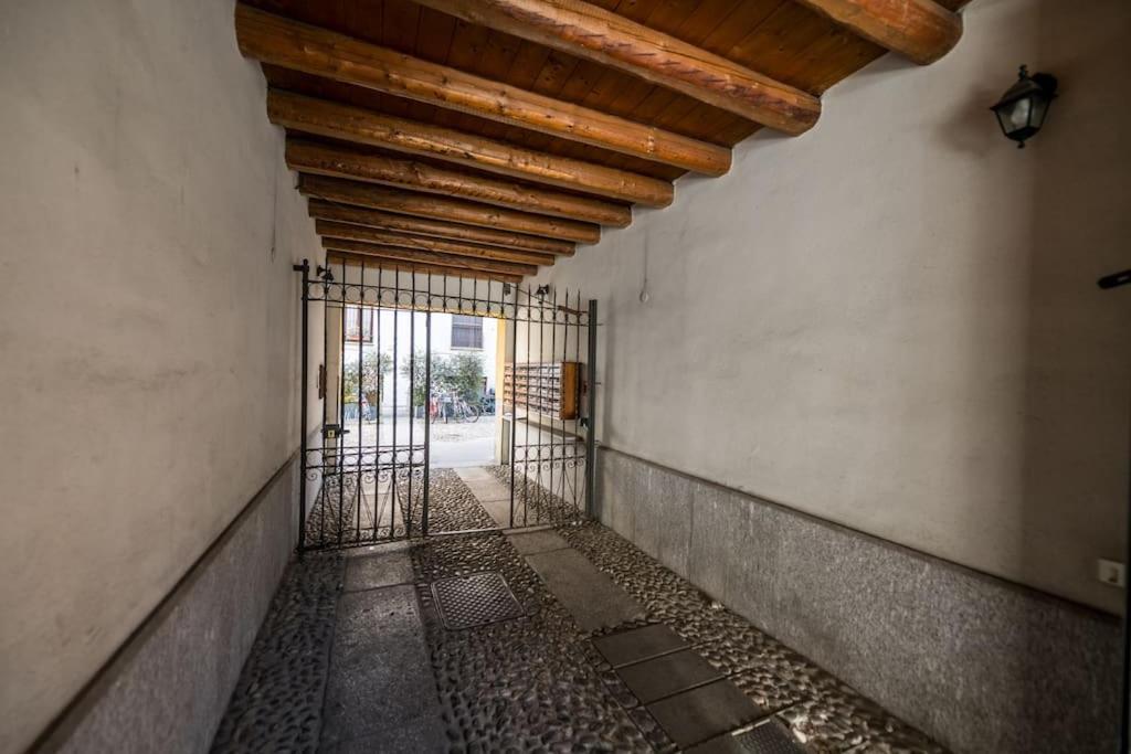 Wonderful Two Floors Apartment Milano Exterior foto