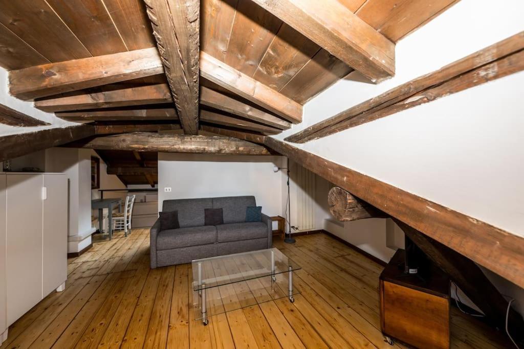Wonderful Two Floors Apartment Milano Exterior foto