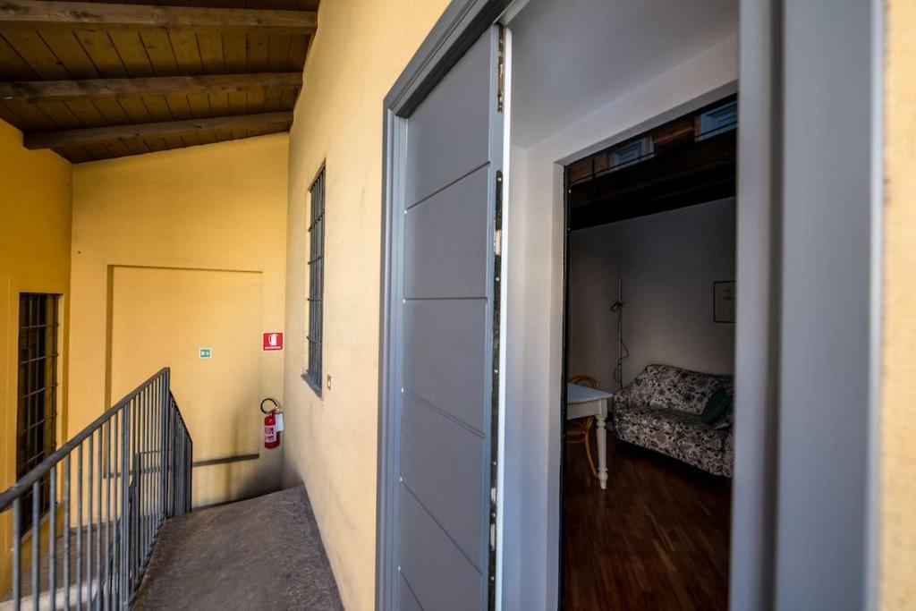 Wonderful Two Floors Apartment Milano Exterior foto