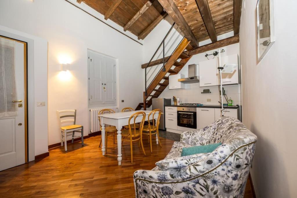 Wonderful Two Floors Apartment Milano Exterior foto