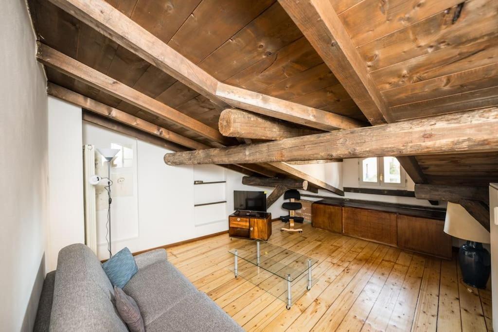 Wonderful Two Floors Apartment Milano Exterior foto
